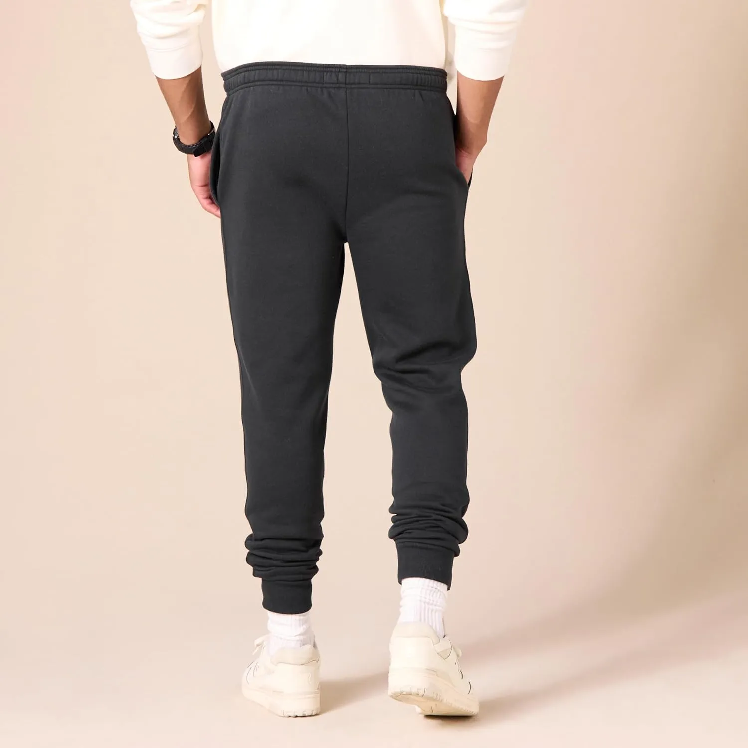 Amazon Essentials Men's Relaxed Joggers Sweatpants, Fleece, Comfortable Fit