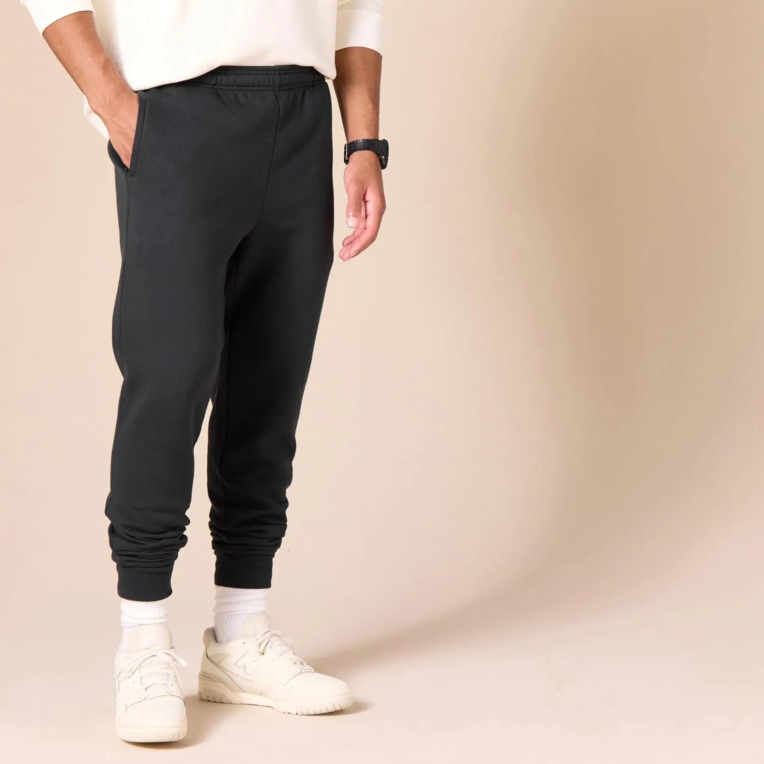 Amazon Essentials Men's Relaxed Joggers Sweatpants, Fleece, Comfortable Fit